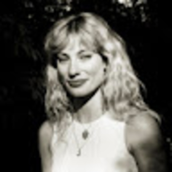 Meet your Posher, Emma - Picture 1 of 1